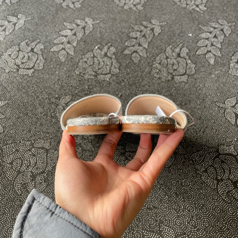 97新 dior迪奧白灰刺繡一字拖37碼-2