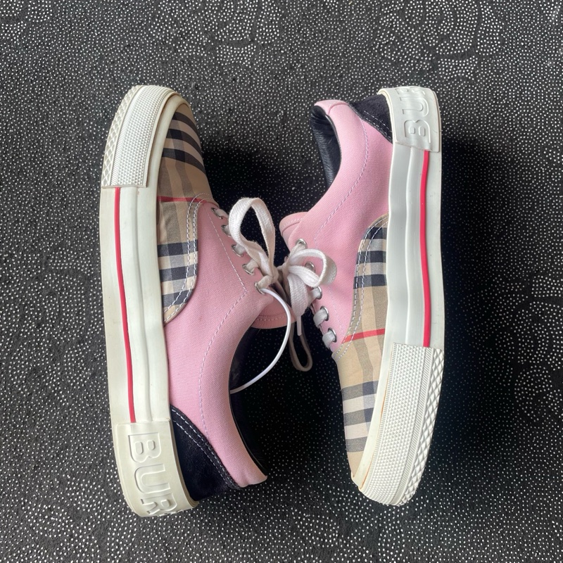 98新巴寶莉burberry白粉板鞋37碼-3