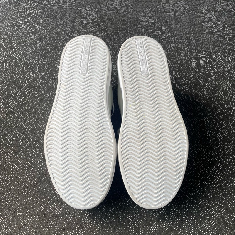 99新prada純白黑字板鞋41.5碼-3