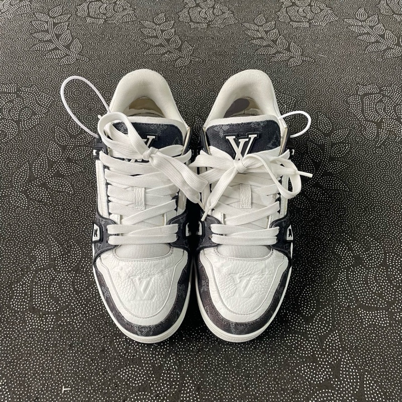 lv 男鞋 trainer黑白熊猫40.5-1