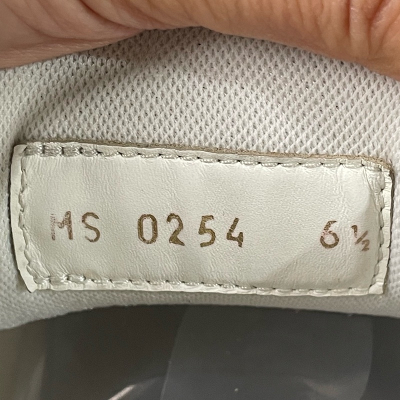 lv 男鞋 trainer黑白熊猫40.5-8