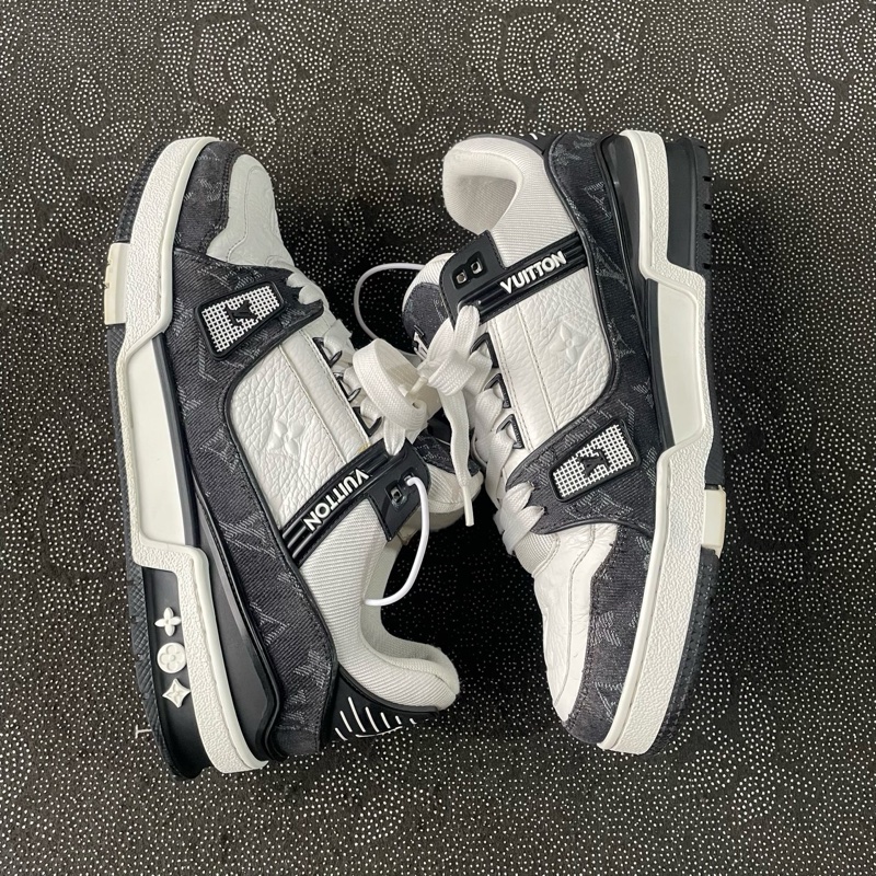 lv 男鞋 trainer黑白熊猫40.5-12