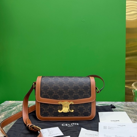 Celine赛琳凯旋门豆腐包老花teen 凯旋扣包 18.5*4*16，
