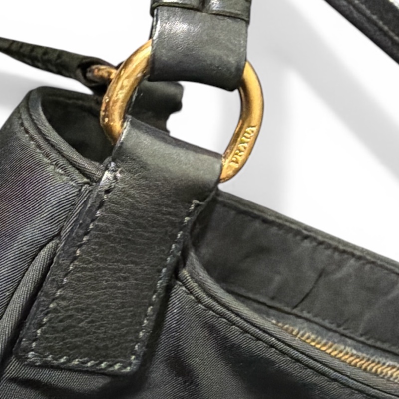 PRADA 黑金尼龍托特包-8