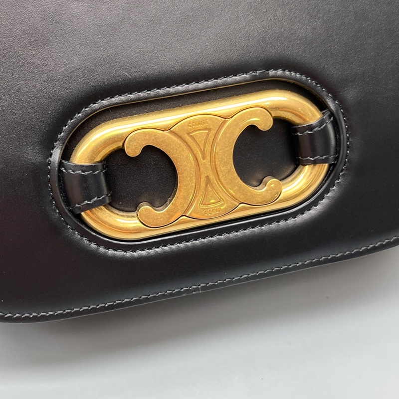 CELINE 98新 黑金凱旋門金扣馬鞍包 尺寸23*16-6