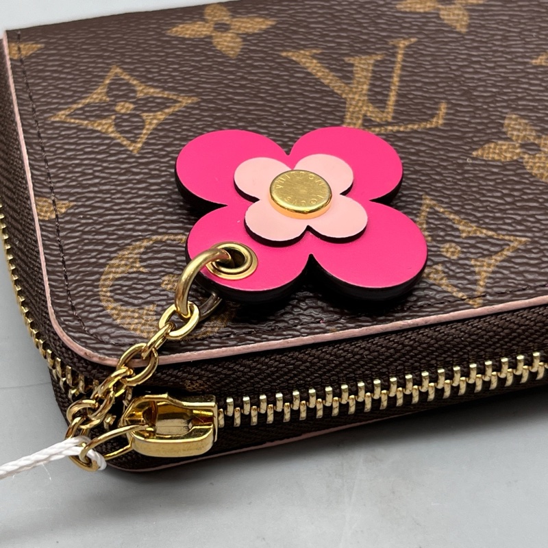 LV 98新 老花小花長款拉鍊錢包 尺寸19*9-5