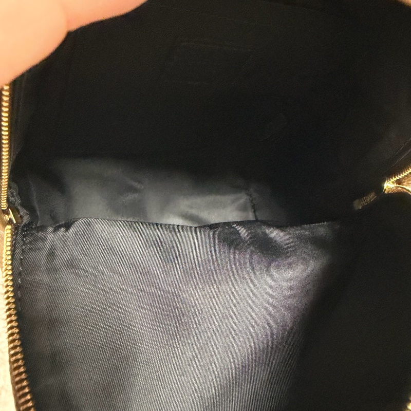 ▫️限量後背包的天花板▫️95新LV達芙妮限量小書包 雙色書包 後背包-11