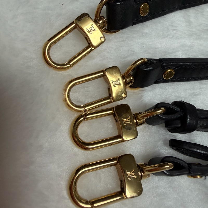 ▫️限量後背包的天花板▫️95新LV達芙妮限量小書包 雙色書包 後背包-19