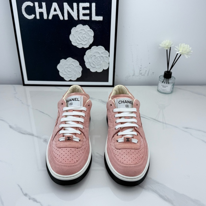 ⭐️Chanel香奈兒 粉色麂皮板鞋 36.5碼 下地一次 成色如圖/jm01881-7