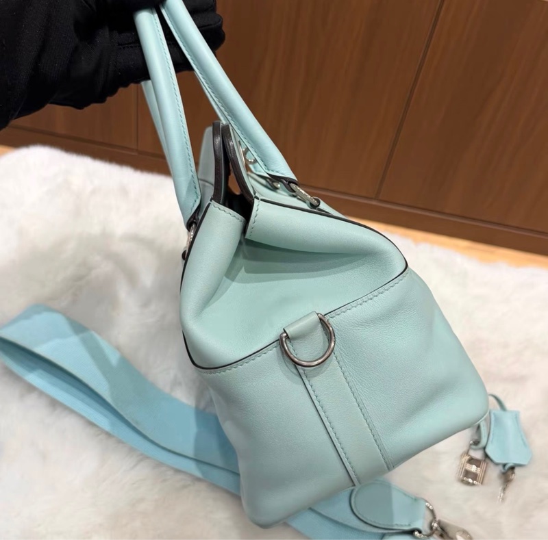 A刻Hermes愛馬仕 馬卡龍藍色銀扣牛奶盒子toolbox 20cm 有鎖鑰匙。-1