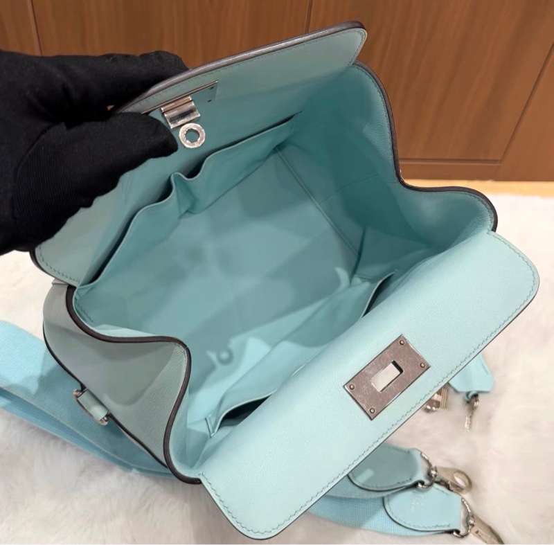 A刻Hermes愛馬仕 馬卡龍藍色銀扣牛奶盒子toolbox 20cm 有鎖鑰匙。-4