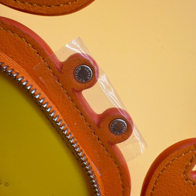 LV 全新 Crab 包包吊飾 掛飾 零錢包 螃蟹 橘色 M01929-8