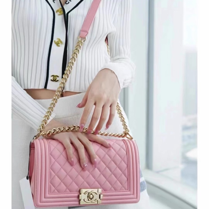 #專櫃2️⃣5️⃣萬 #斷貨超難搶🉐櫻花粉 香奈兒Leboy25中號鏈條斜挎包-1