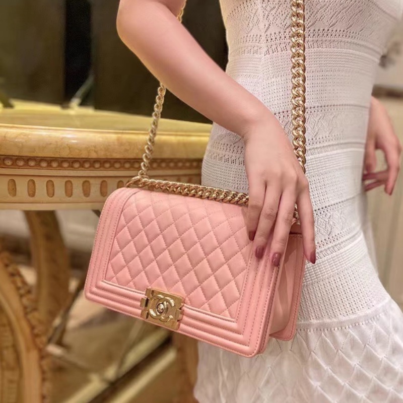 #專櫃2️⃣5️⃣萬 #斷貨超難搶🉐櫻花粉 香奈兒Leboy25中號鏈條斜挎包-2