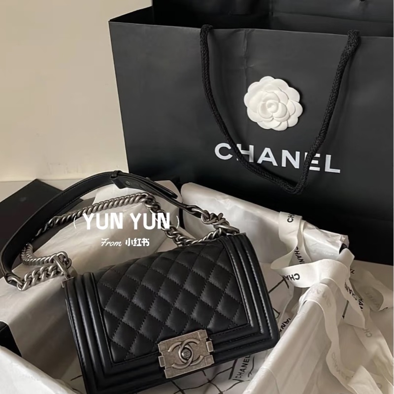 #專櫃2️⃣5️⃣萬 #全配🈶購證 香奈兒Leboy20小號 閒置復古銀包況超好😍-8