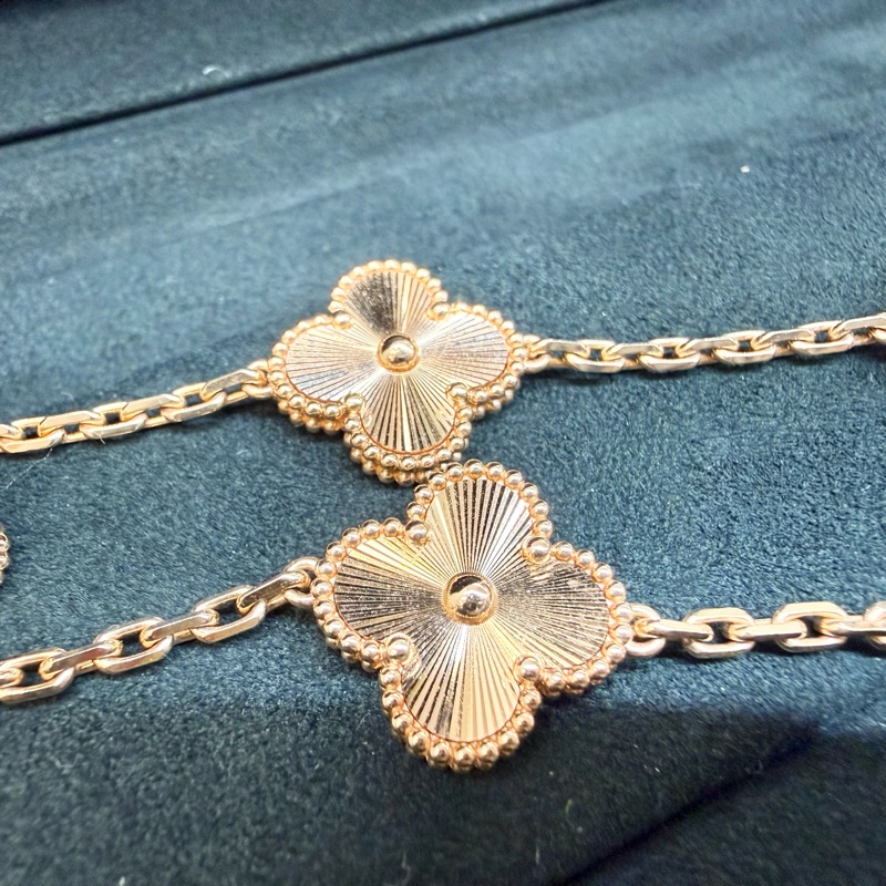 VCA 18K玫瑰金紅玉隨5枚四葉幸運圖案VCARP7RP00-4