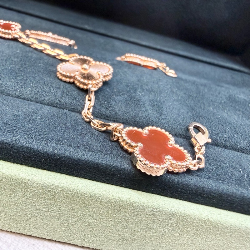 VCA 18K玫瑰金紅玉隨5枚四葉幸運圖案VCARP7RP00-10