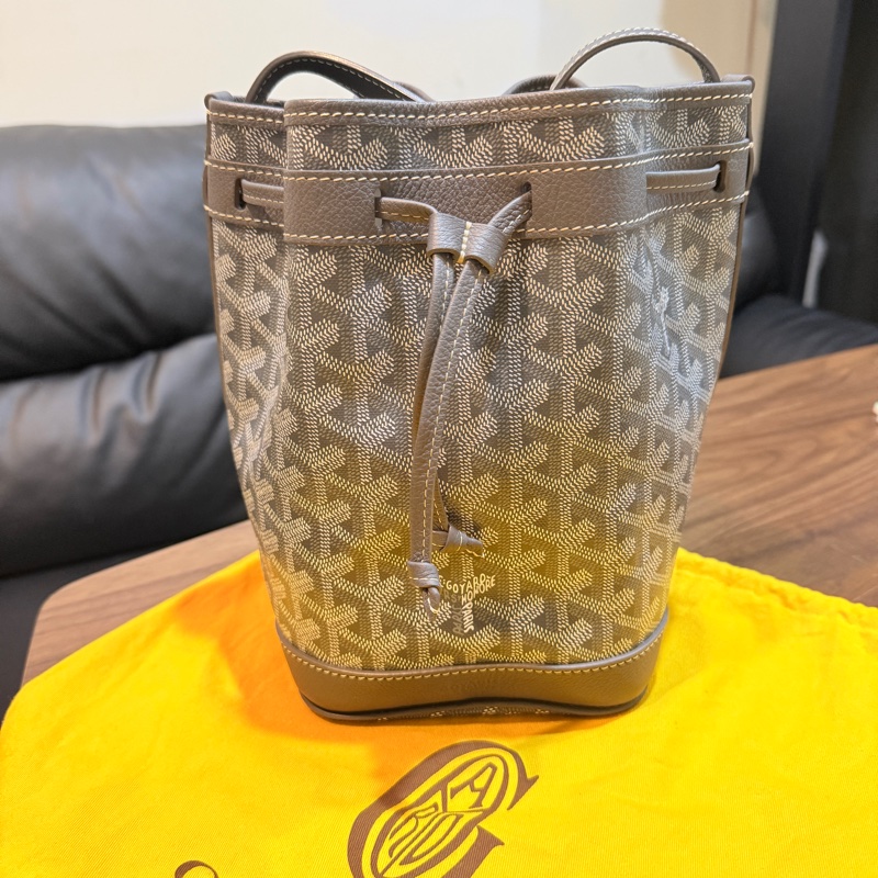 灰色goyard水桶-0