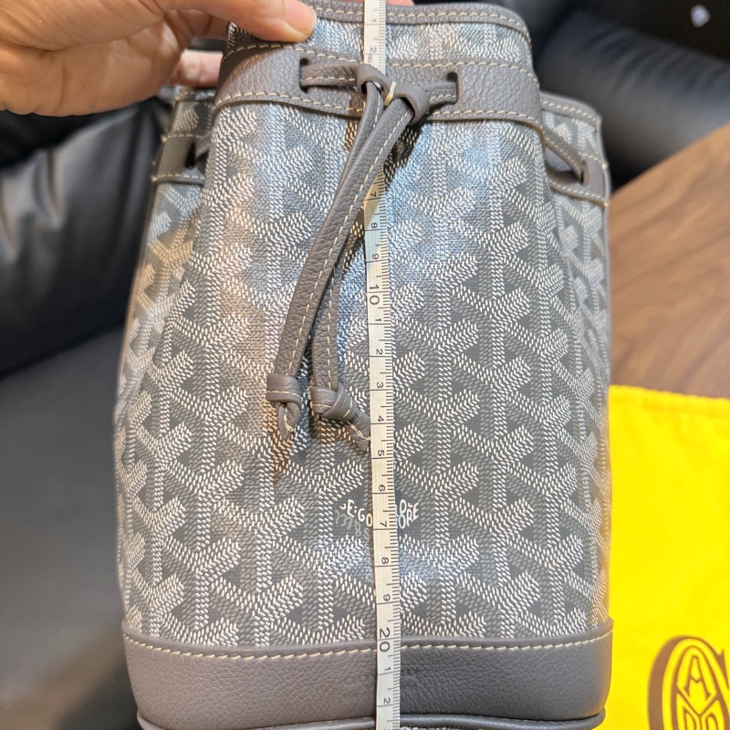 灰色goyard水桶-3