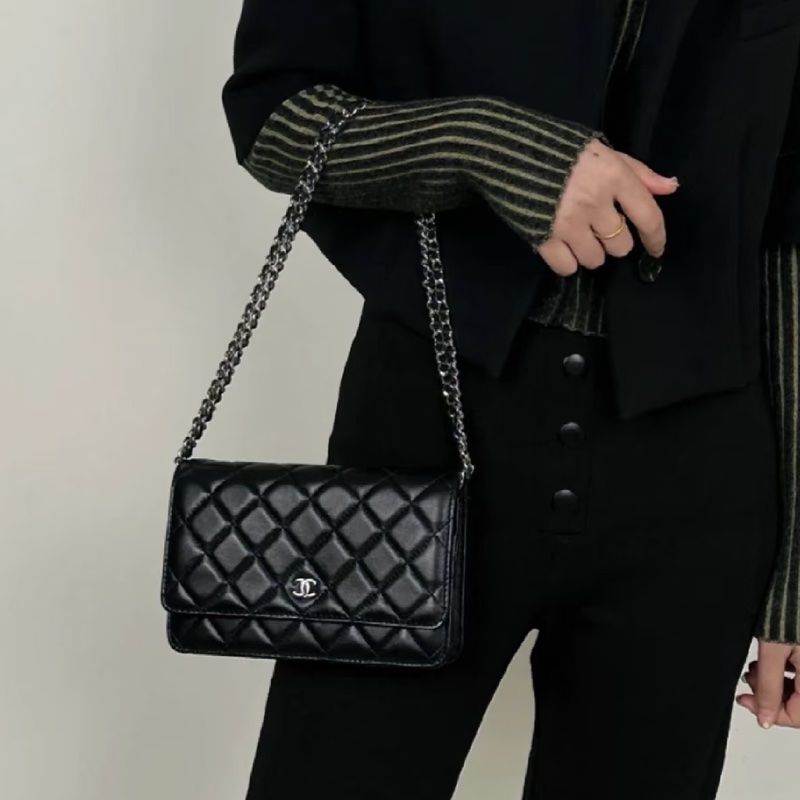 Chanel 香奈兒 CHANEL黑色羊皮 WOC鏈包經典菱 銀釦 鏈條包 AP0250-1
