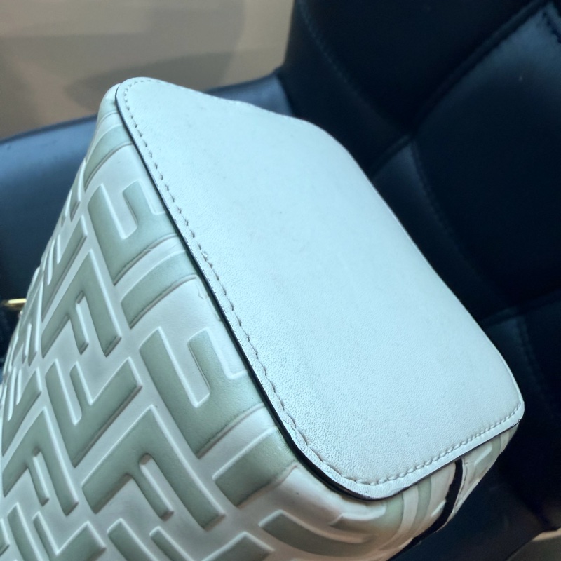 【超低價】Fendi 水桶包 🫰🏻誰背誰好看!-11