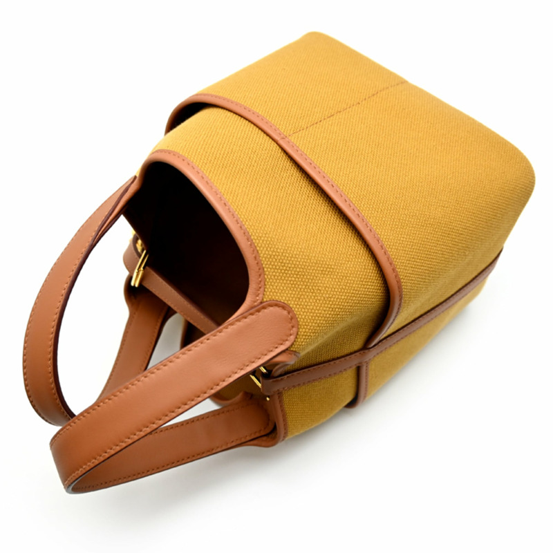 愛馬仕 Picotin Lock PM Cargo Bag,W 印記,2024 年款,金色五金,女士手提包,Swift 皮革,芝麻色(黃米色)-2