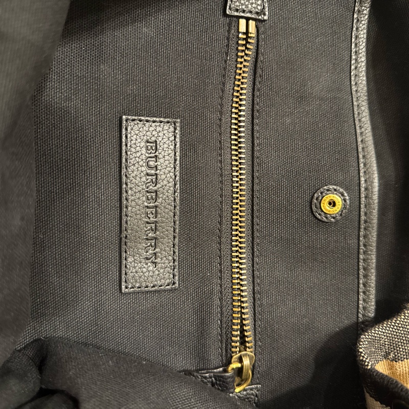 Burberry經典後背包-11