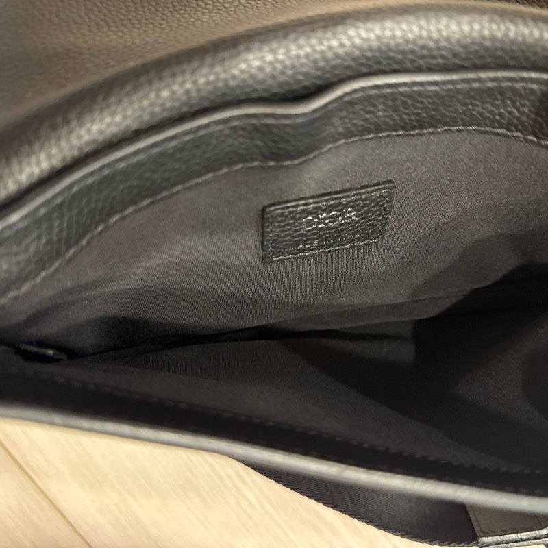 Dior 黑色斜挎包-2