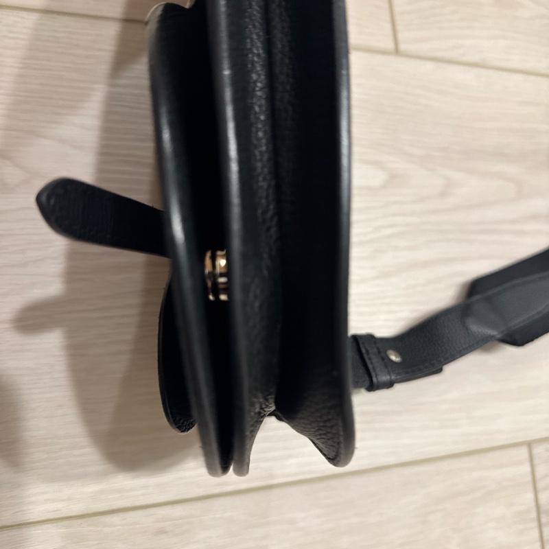 Dior 黑色斜挎包-7