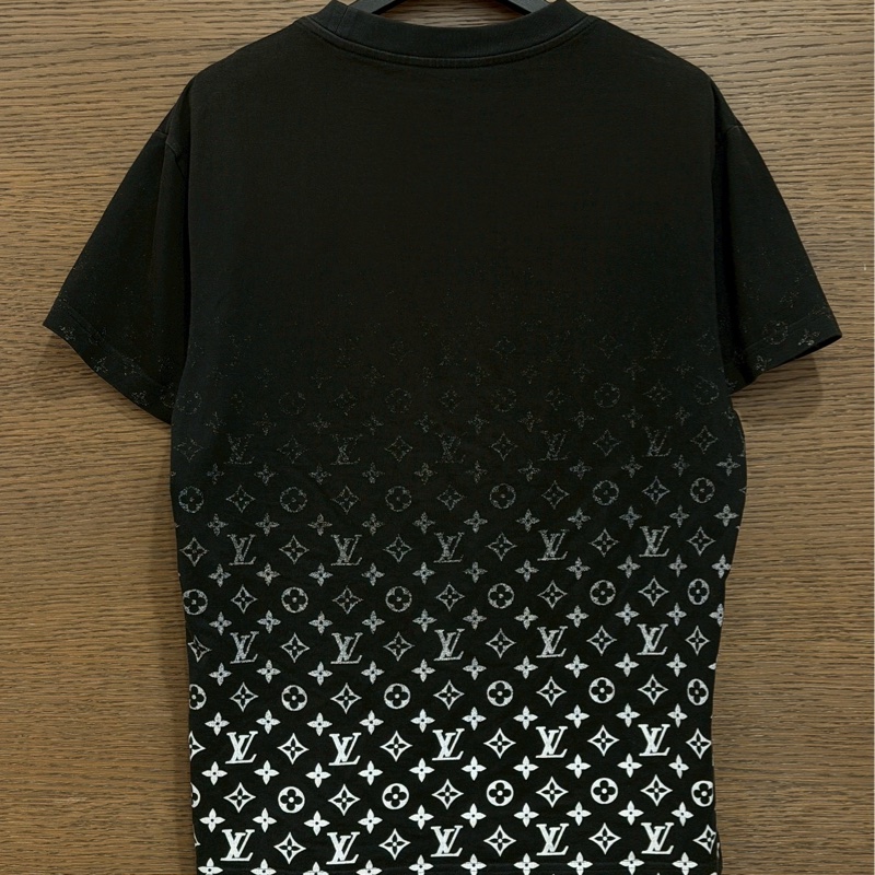 LV黑色漸層短袖-1