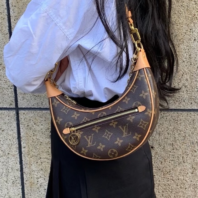 低價限量釋出😍Lv路易威登老花loop芯片款月亮包單肩包腋下包-7