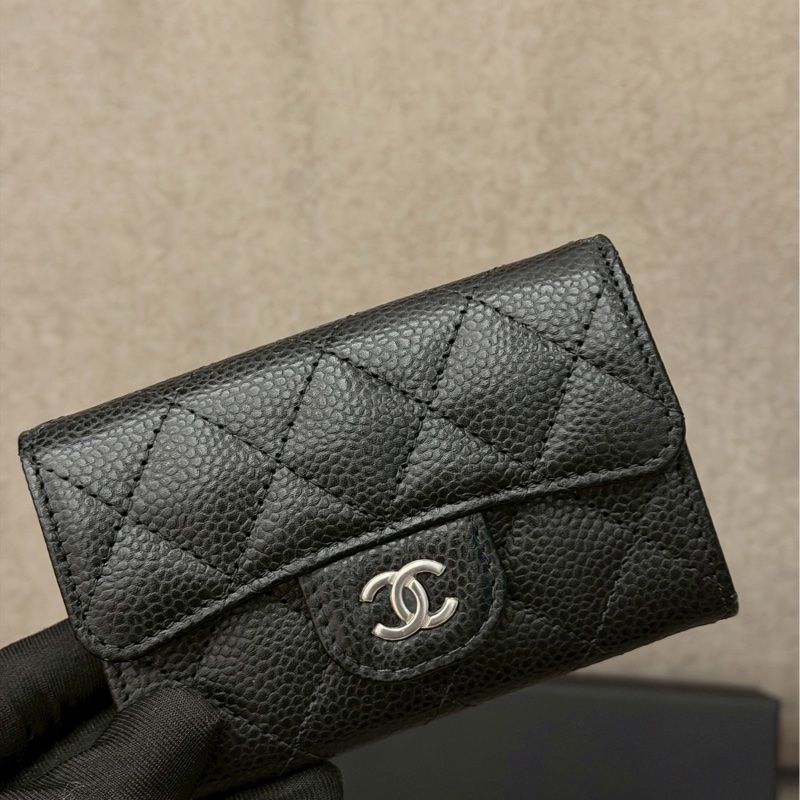 香奈兒黑銀荔枝皮卡包-1