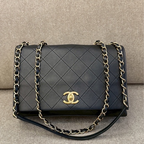 香奈兒黑色風琴包