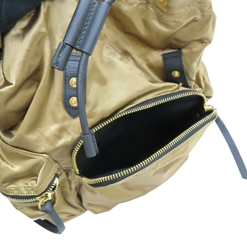 金色尼龍 黑色牛皮 The Rucksack 後背包【BURBERRY 巴寶莉】 4033301-5