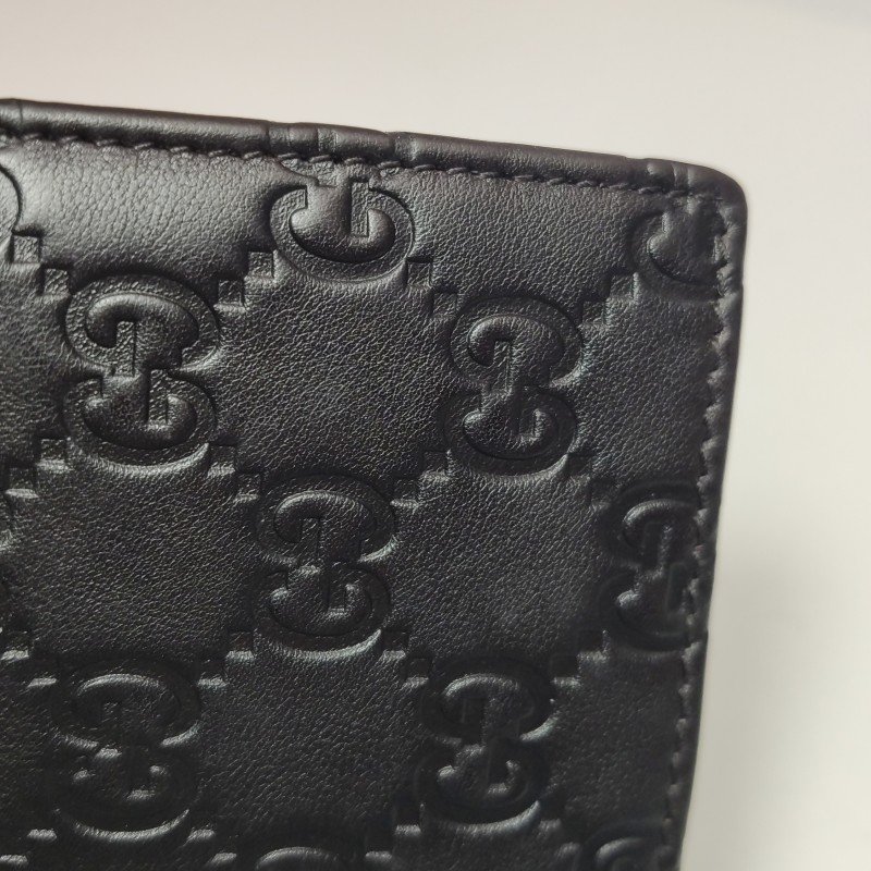 Gucci牛皮純色雙G壓花老花皮夾-10