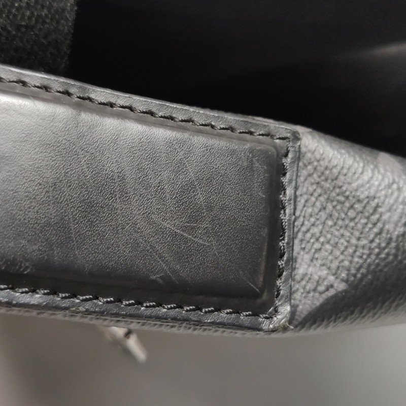 Louis Vuitton (LV)District牛皮Monogram印花翻 蓋郵差包斜背包單肩包-15