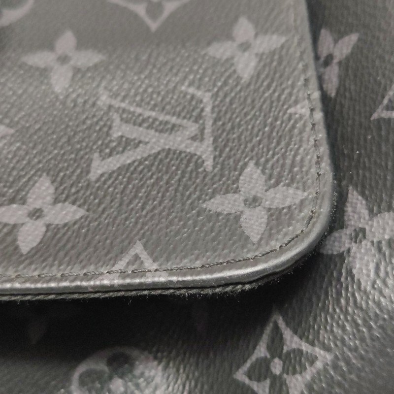 Louis Vuitton (LV)District牛皮Monogram印花翻 蓋郵差包斜背包單肩包-16