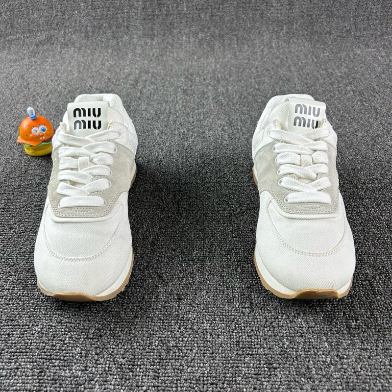 99新 MiuMiu繆繆白色運動鞋 尺碼37-1