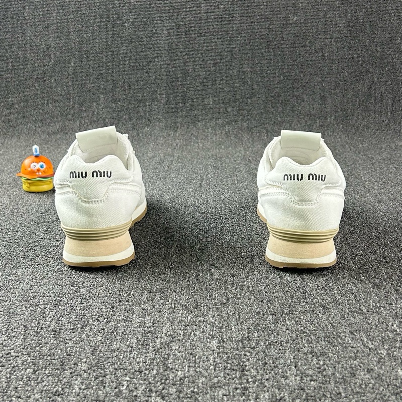 99新 MiuMiu繆繆白色運動鞋 尺碼37-8
