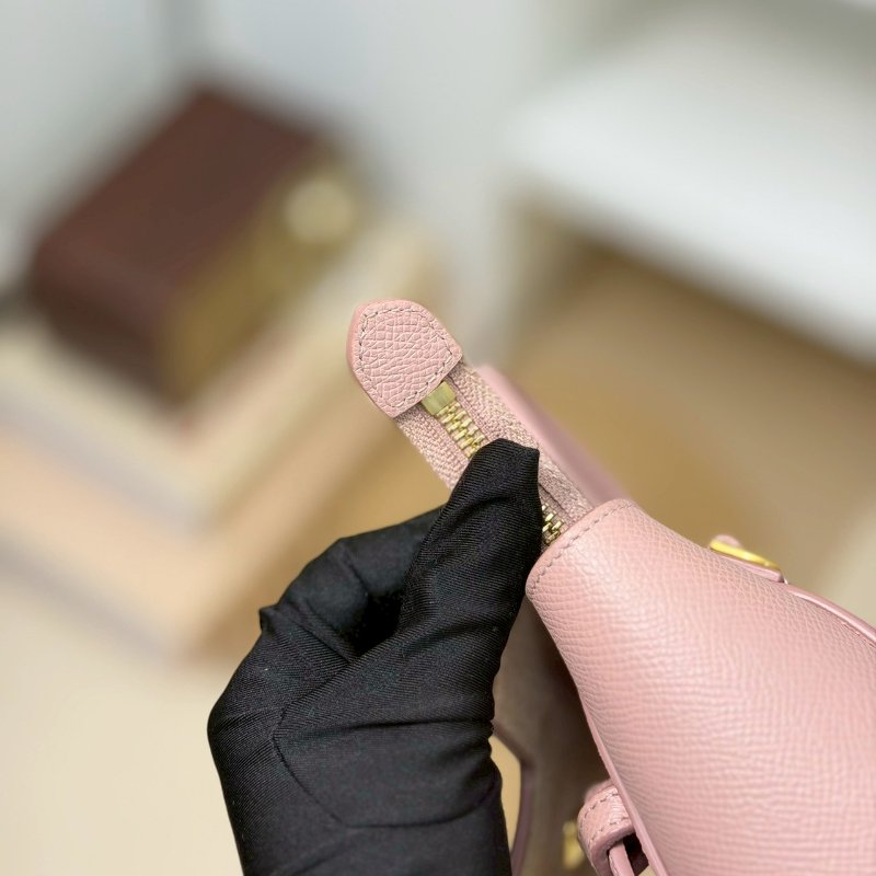 🏷️Celine 瑟琳．Pico Belt 鯰魚包 已停產絕版-20