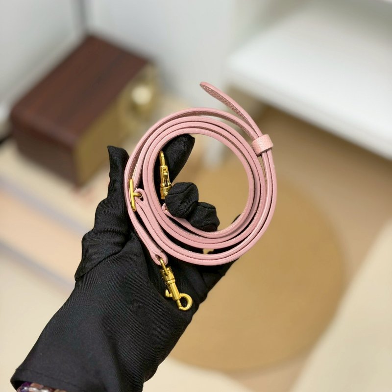 🏷️Celine 瑟琳．Pico Belt 鯰魚包 已停產絕版-22