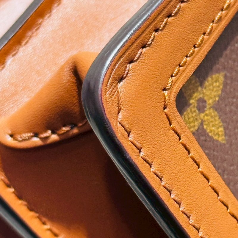 Louis Vuitton 達芙妮 斜背鏈條包 晶片款-13