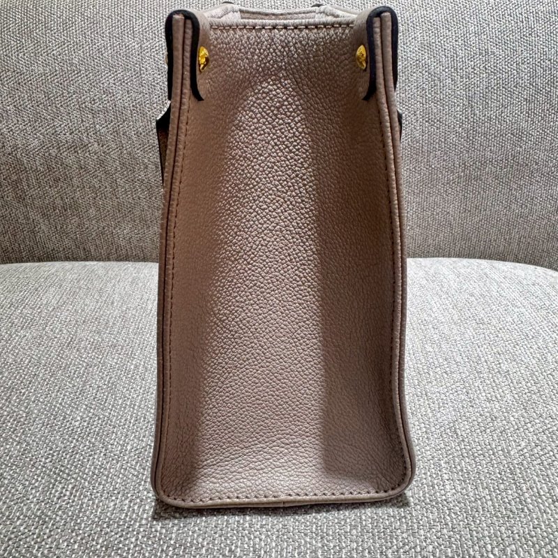 Louis Vuitton 斑鳩灰PM ON-The-Go-2