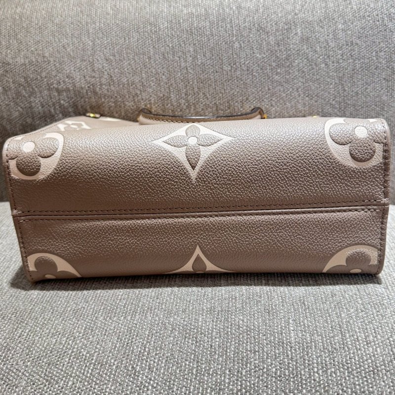 Louis Vuitton 斑鳩灰PM ON-The-Go-4
