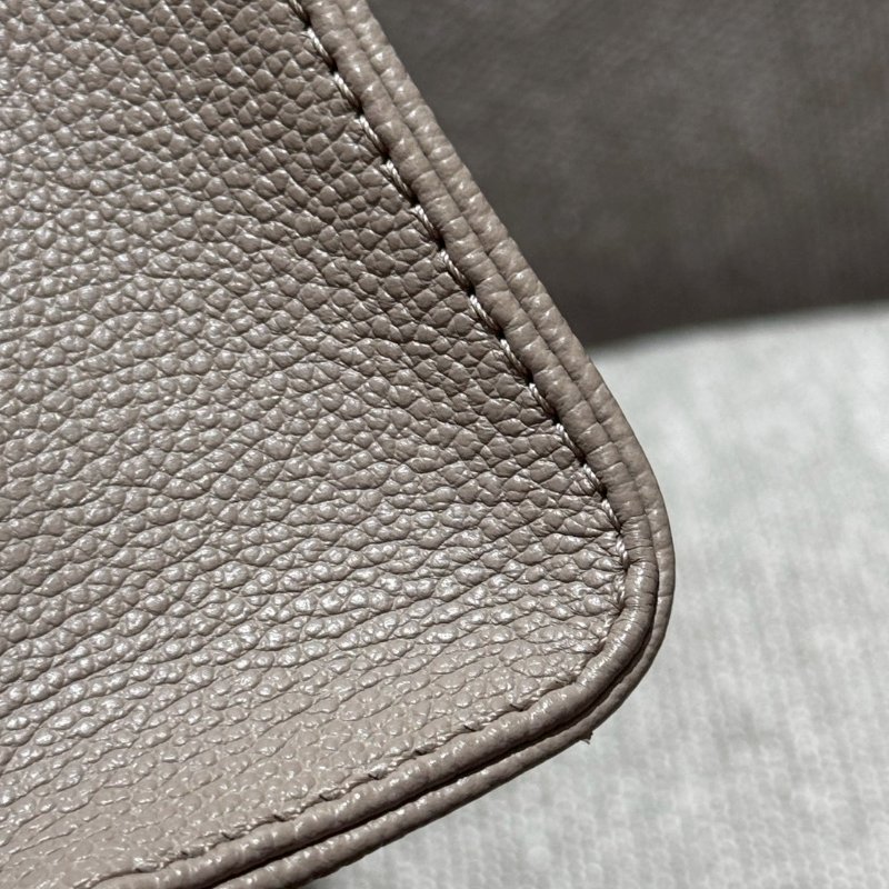 Louis Vuitton 斑鳩灰PM ON-The-Go-7