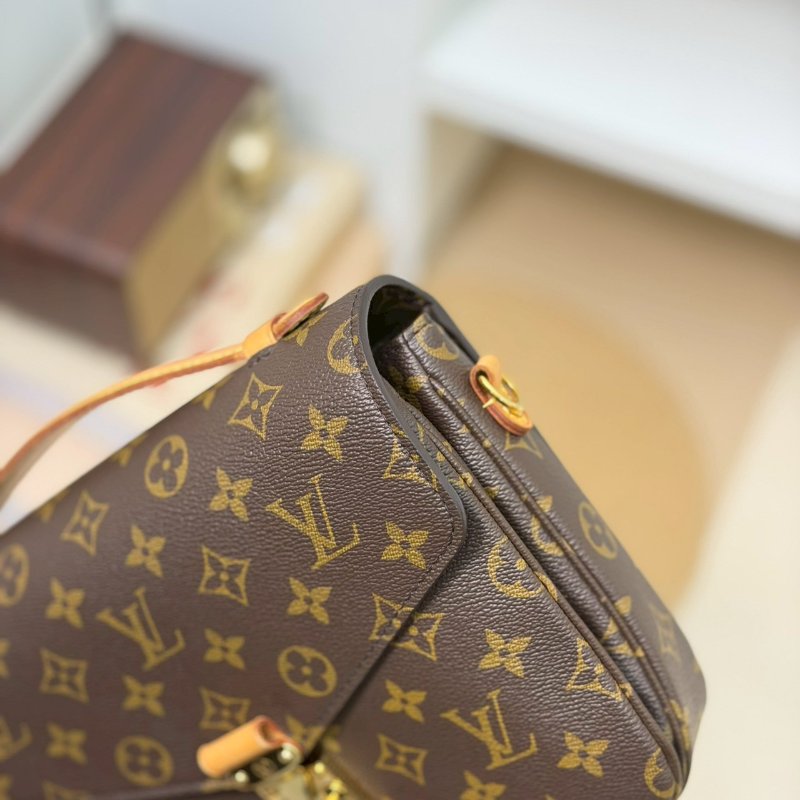 🏷️LV 路易威登．Pochette Métis 老花郵差包 M44875 芯片款-9