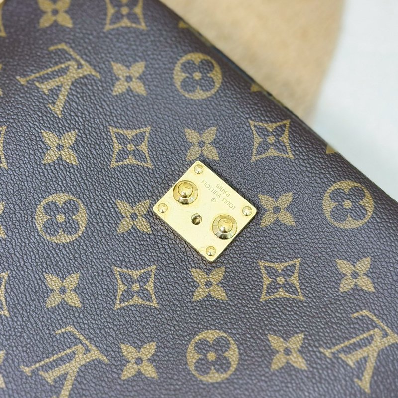 🏷️LV 路易威登．Pochette Métis 老花郵差包 M44875 芯片款-16
