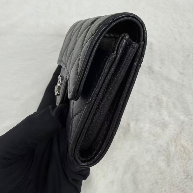 Chanel CC Bag 黑色羊皮菱格絎縫雙C Logo零錢包-3