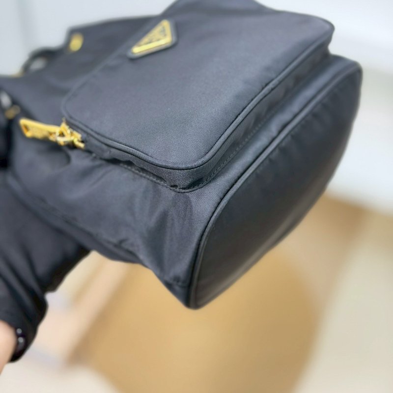 （稀有補貨✨✨）🏷️Prada 普拉達．Duet Re-Nylon 小水桶-4