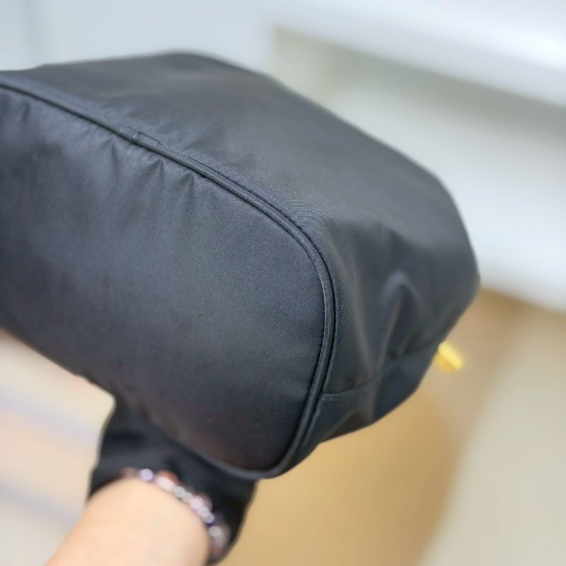 （稀有補貨✨✨）🏷️Prada 普拉達．Duet Re-Nylon 小水桶-7